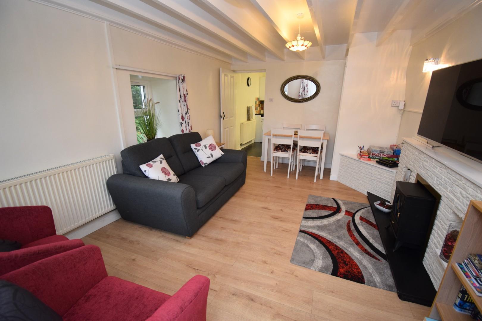 Cottage - Living Room.JPG